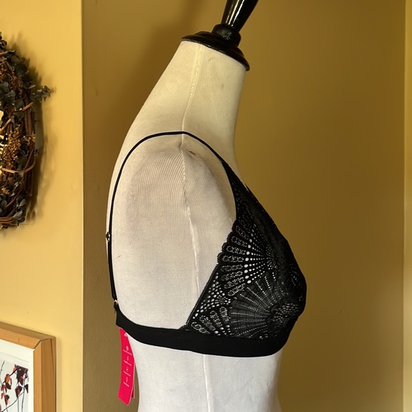 COMMANDO Size XL Butter + Lace Britt Black Lace Bralette Triangle Bra $78 NEW - Picture 8 of 16